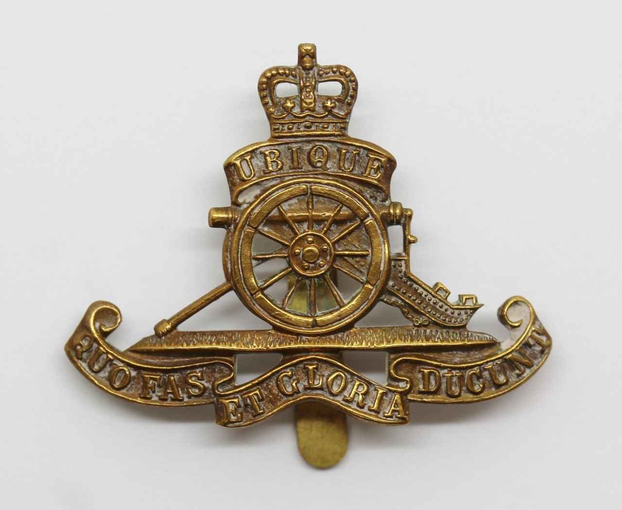 Royal Artillery Beret Badge - Queen's Crown