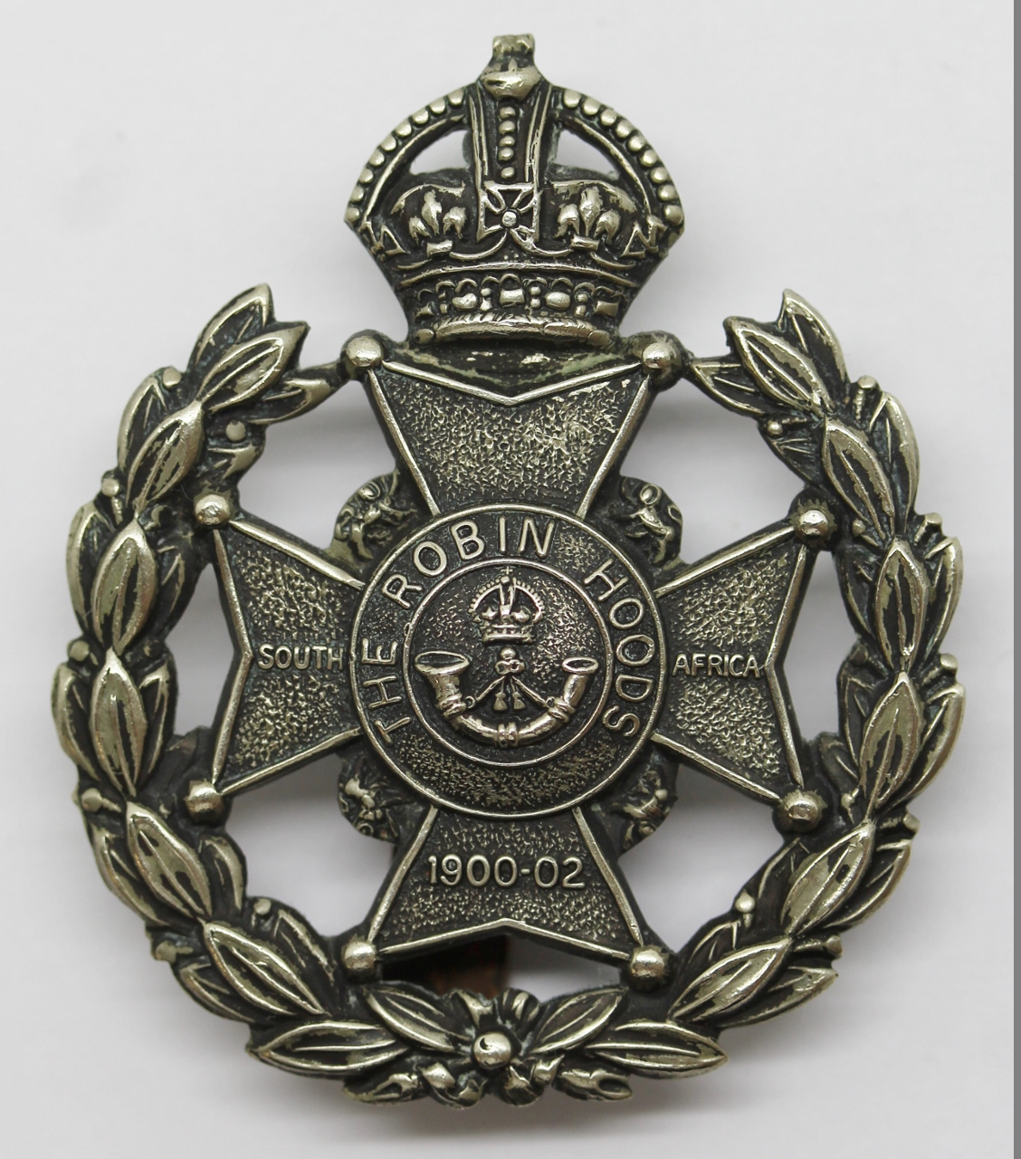 7th Bn. (The Robin Hood) Sherwood Foresters Cap Badge - King's Crown