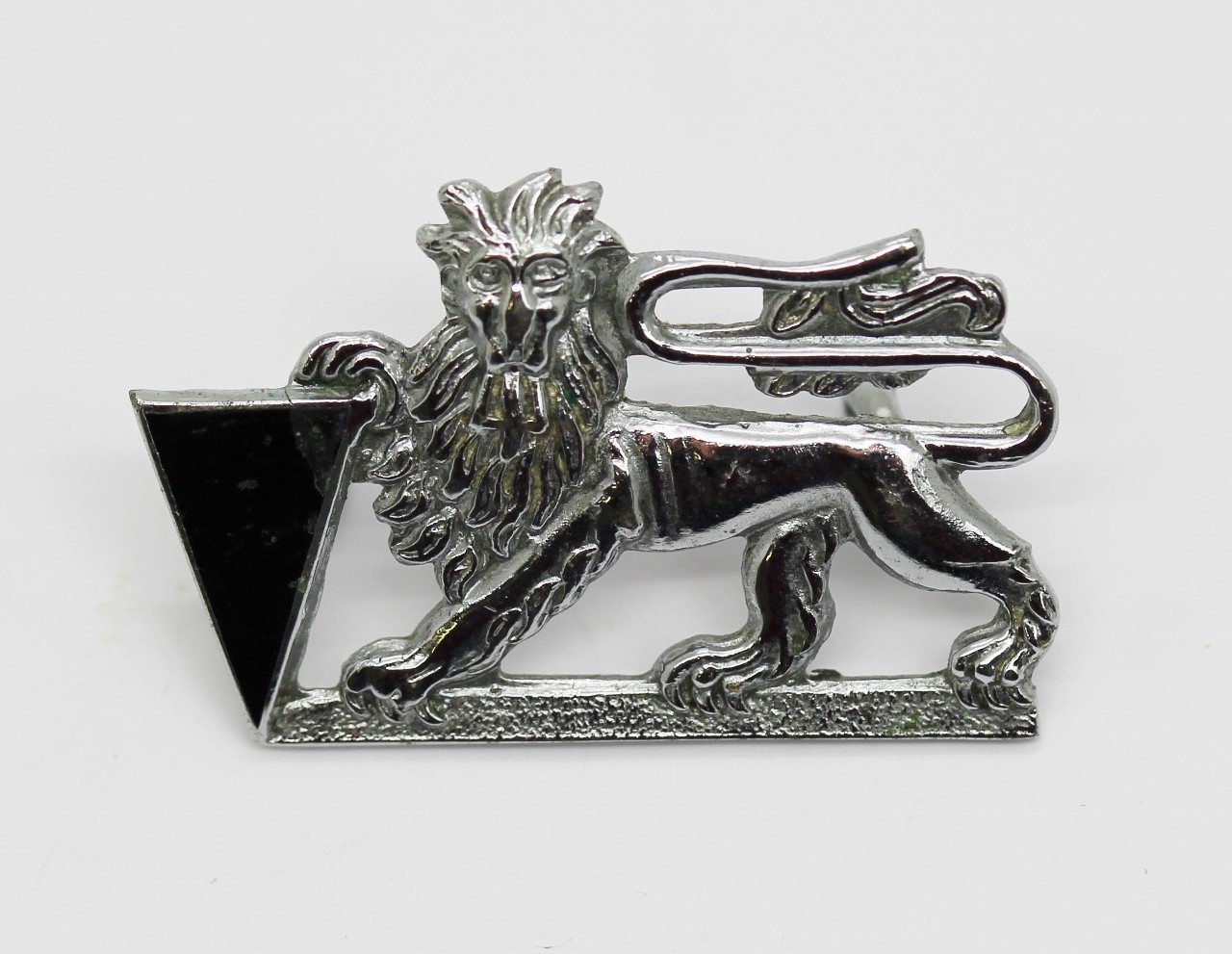 United Kingdom Atomic Energy Authority (U.K.A.E.A.) Constabulary Senior Officer's Collar Badge
