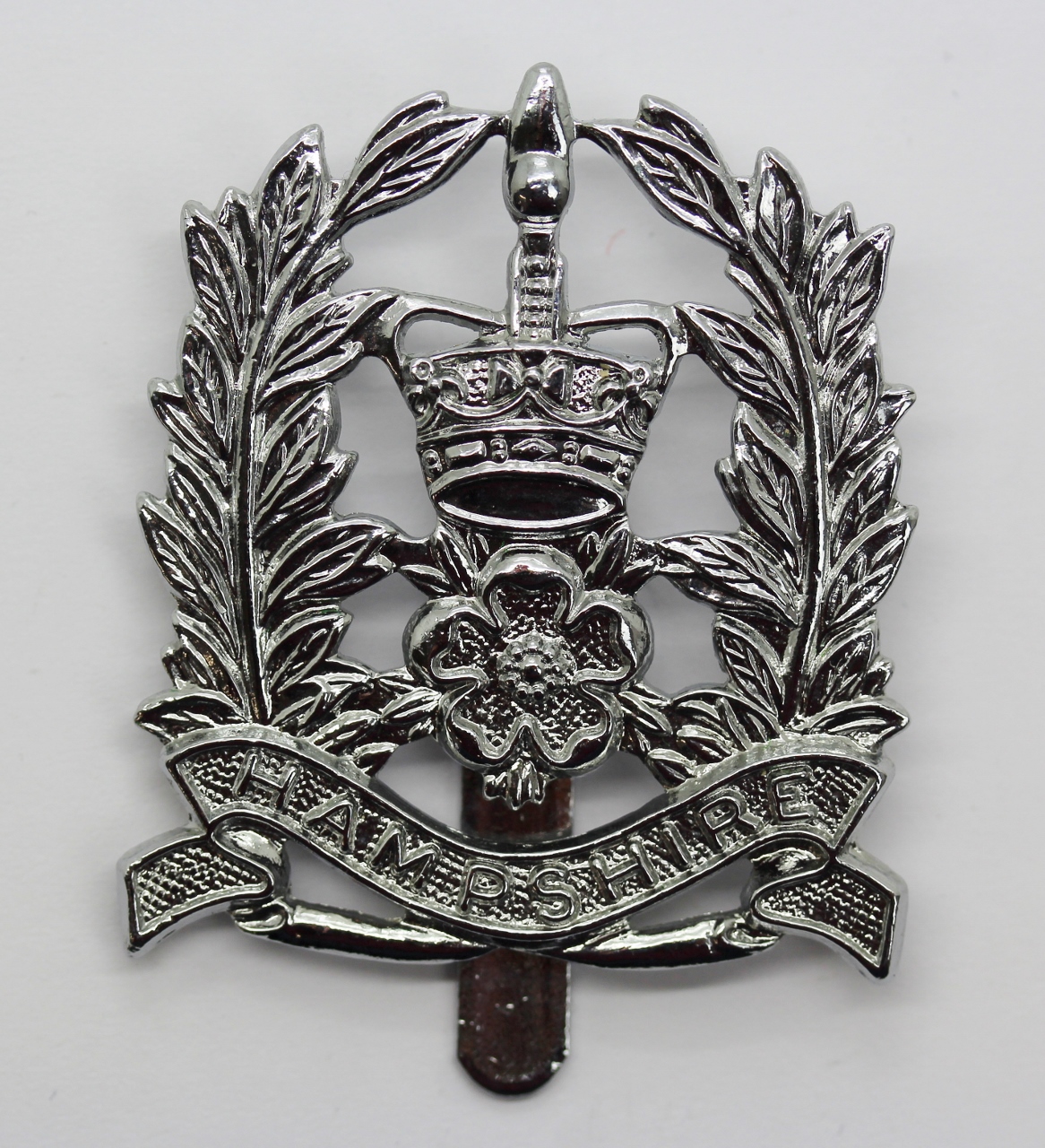 Hampshire Constabulary Constables Cap Badge - Queen's Crown