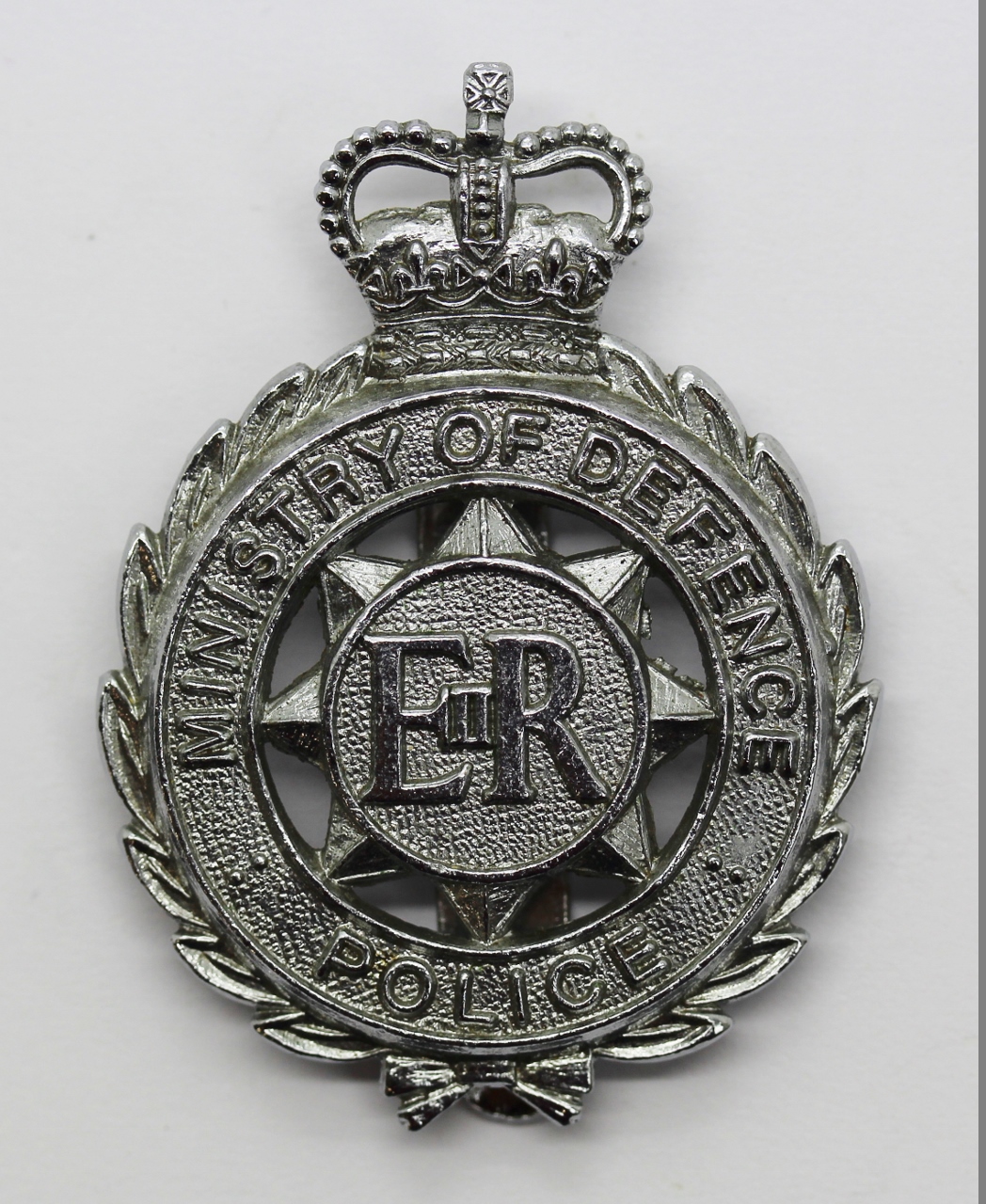 Ministry of Defence Police Cap Badge - Queen's Crown