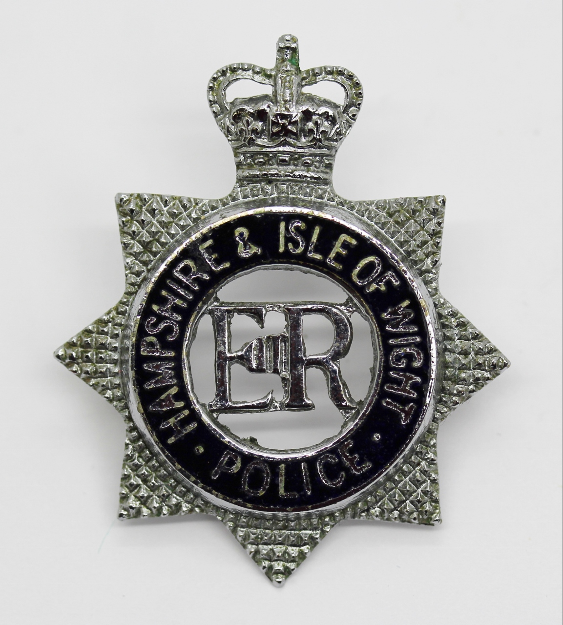 Hampshire & Isle of Wight Police Senior Officer's Enamelled Cap Badge - Queen's Crown