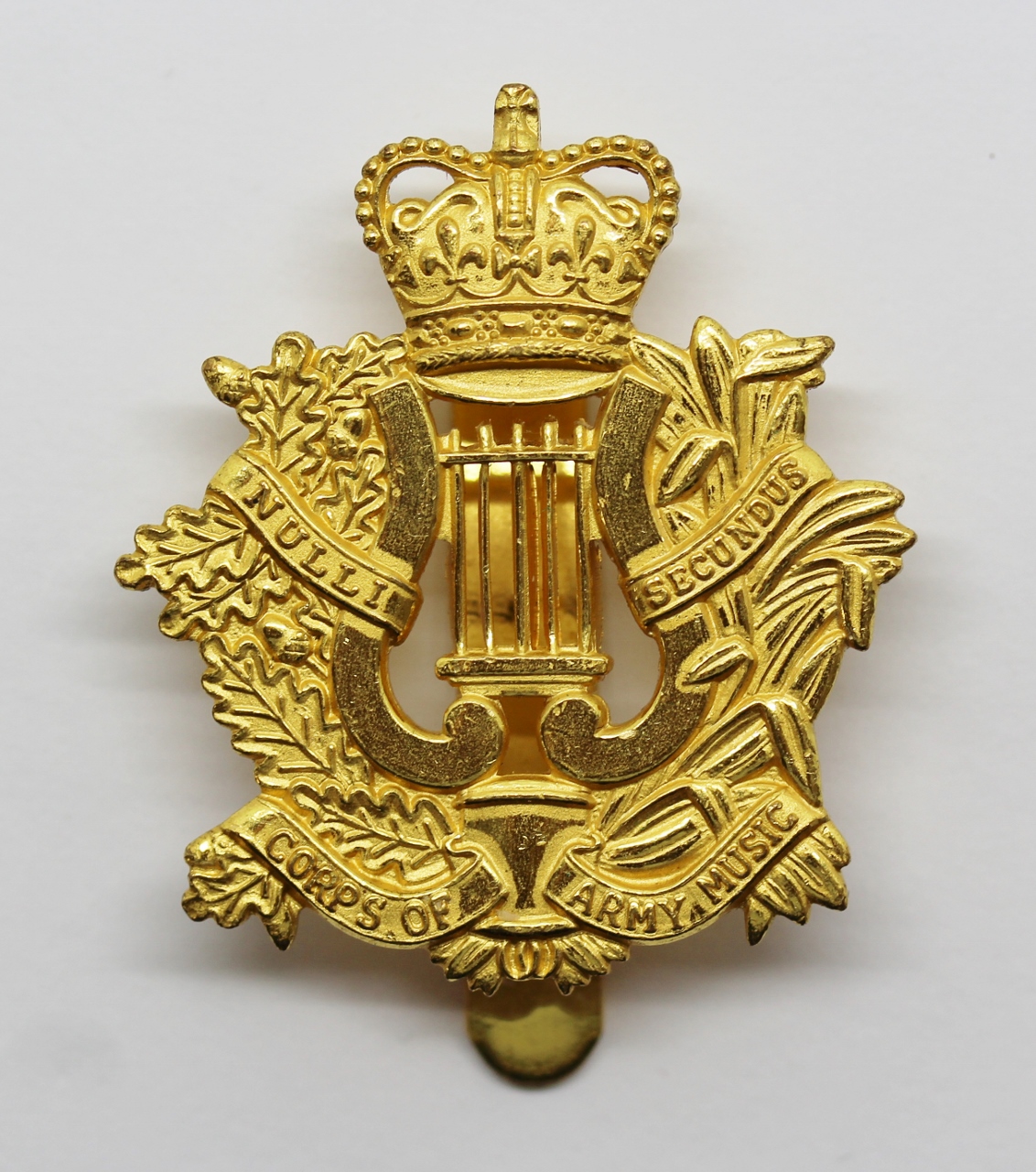 Corps of Army Music Gilt Cap Badge - Queen's Crown