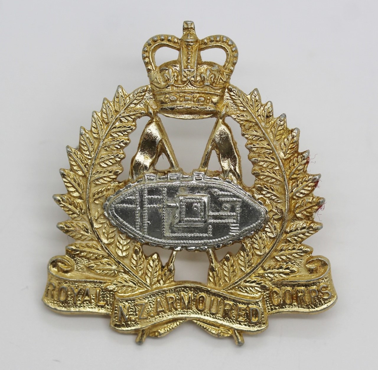 Royal New Zealand Armoured Corps Anodised (Staybrite) Cap Badge