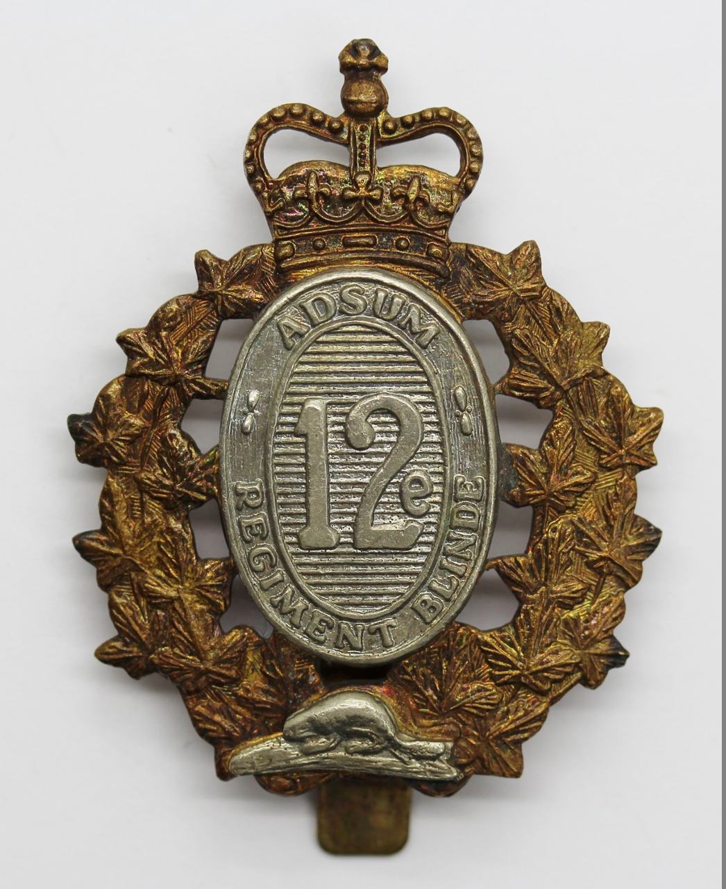 Canadian 12th Armoured Regiment of Canada Cap Badge - Queen's Crown