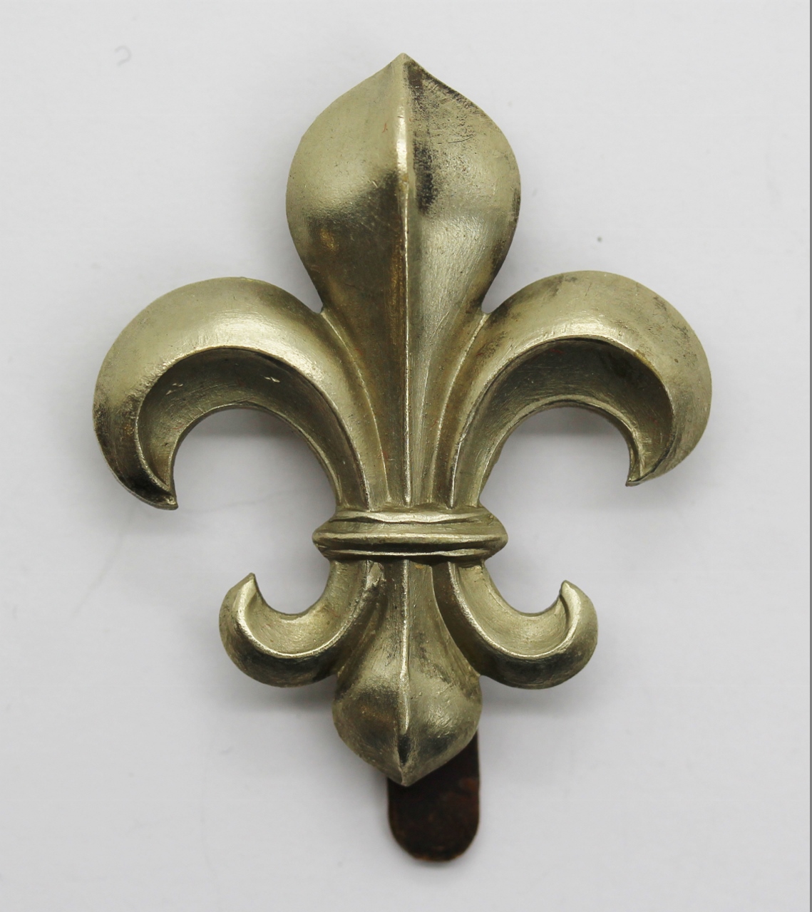 Manchester Regiment White Metal Cap Badge