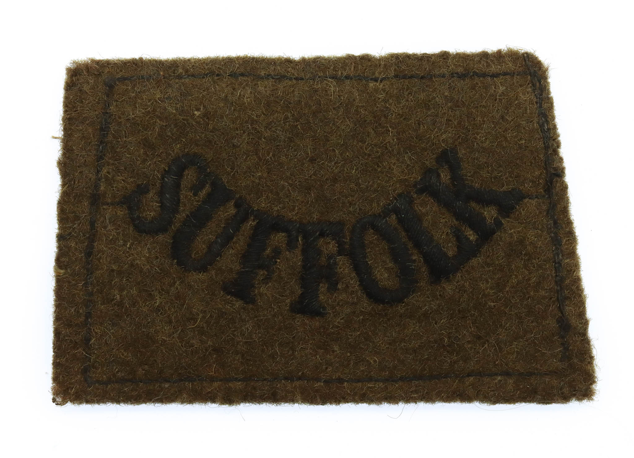 Suffolk Regiment (SUFFOLK) WW2 Cloth Slip On Shoulder Title