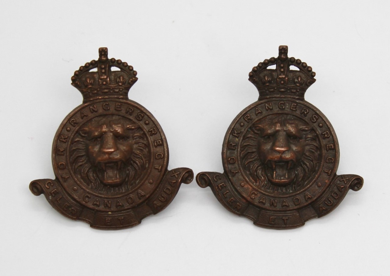 Pair of York Rangers Regiment of Canada Collar Badges - King's Crown