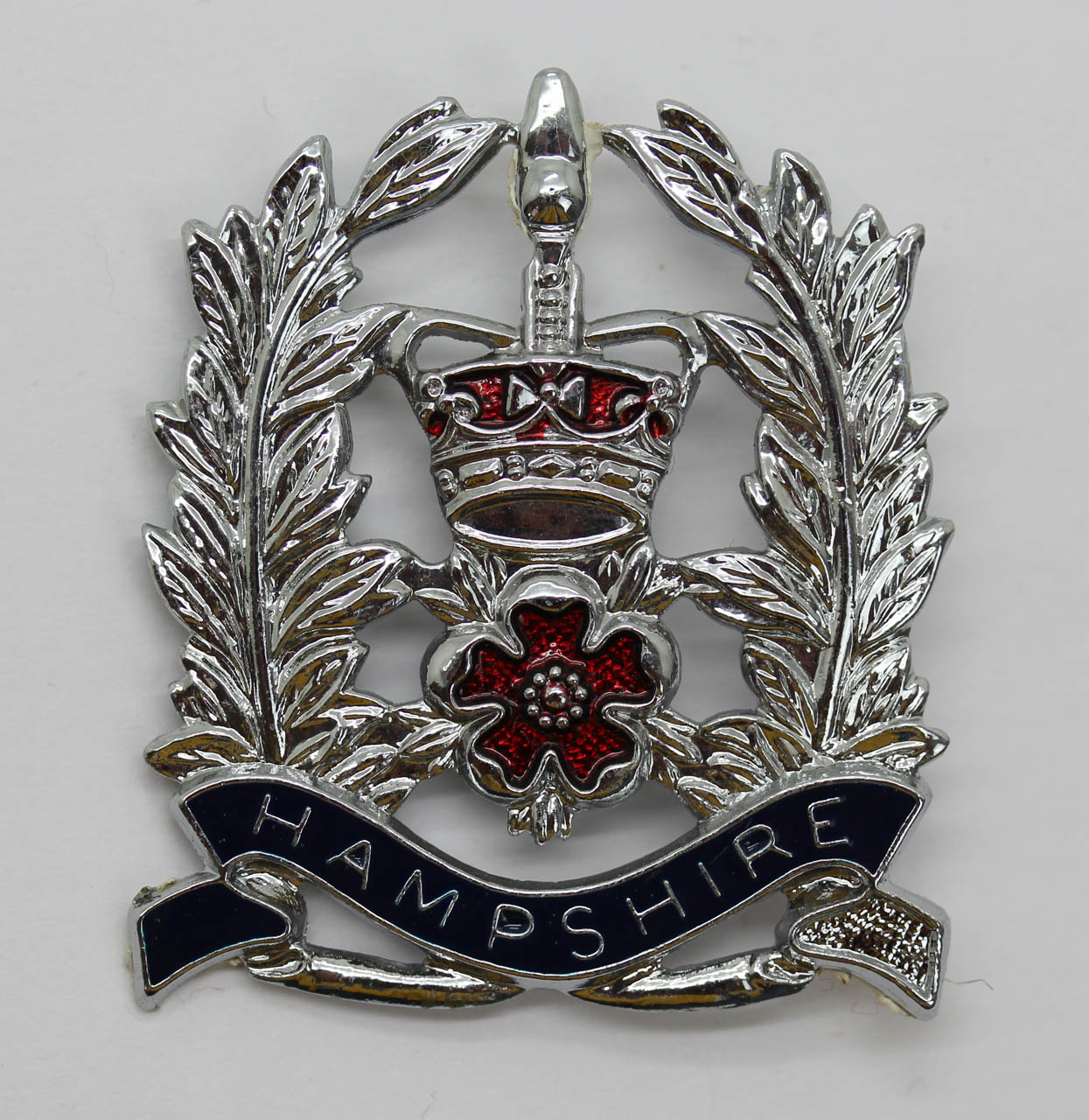Hampshire Constabulary Sergeant's Enamelled Cap Badge - Queen's Crown