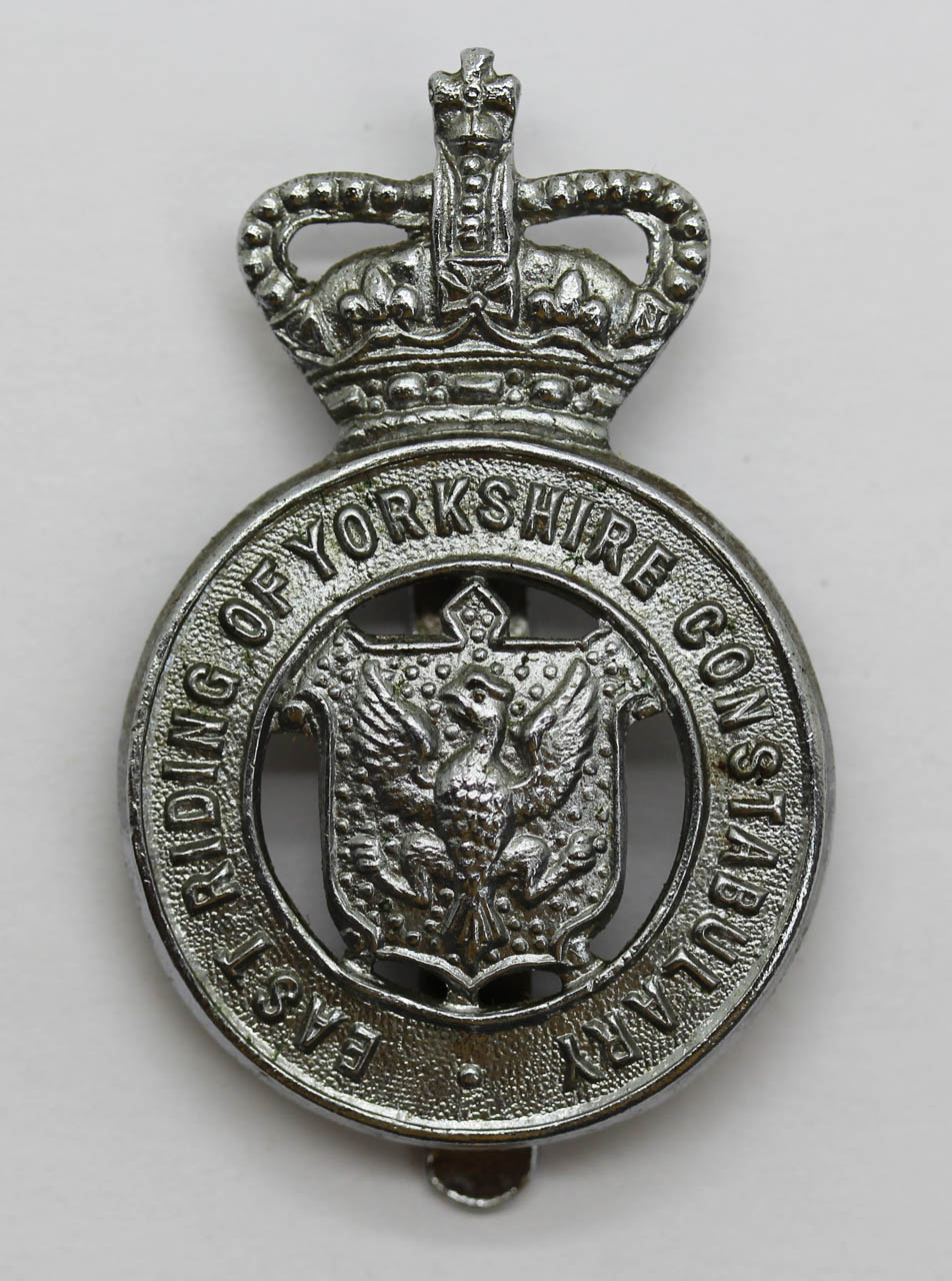 East Riding of Yorkshire Constabulary Cap Badge - Queen's Crown