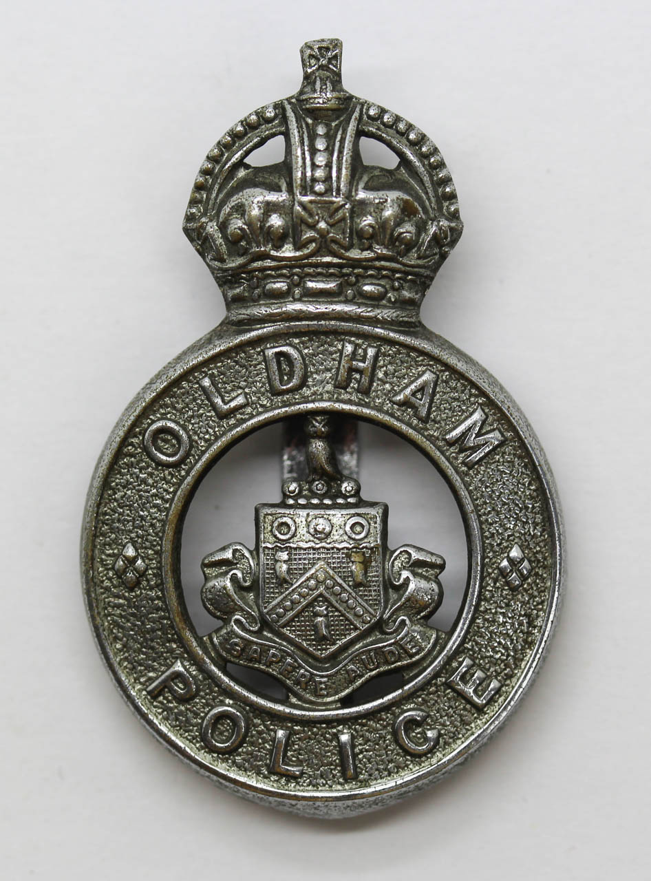 Oldham Borough Police Cap Badge - King's Crown