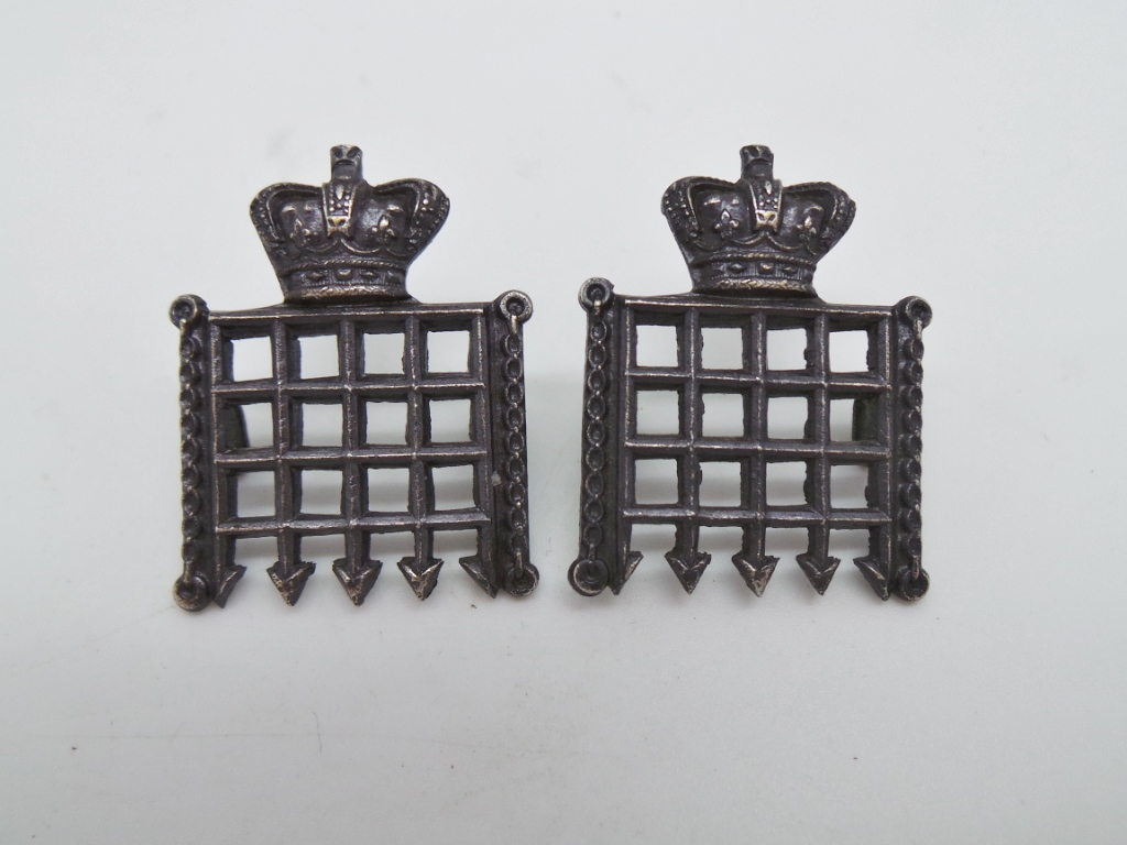 Pair of Victorian Queen's (Westminster) Rifle Volunteers Collar Badges