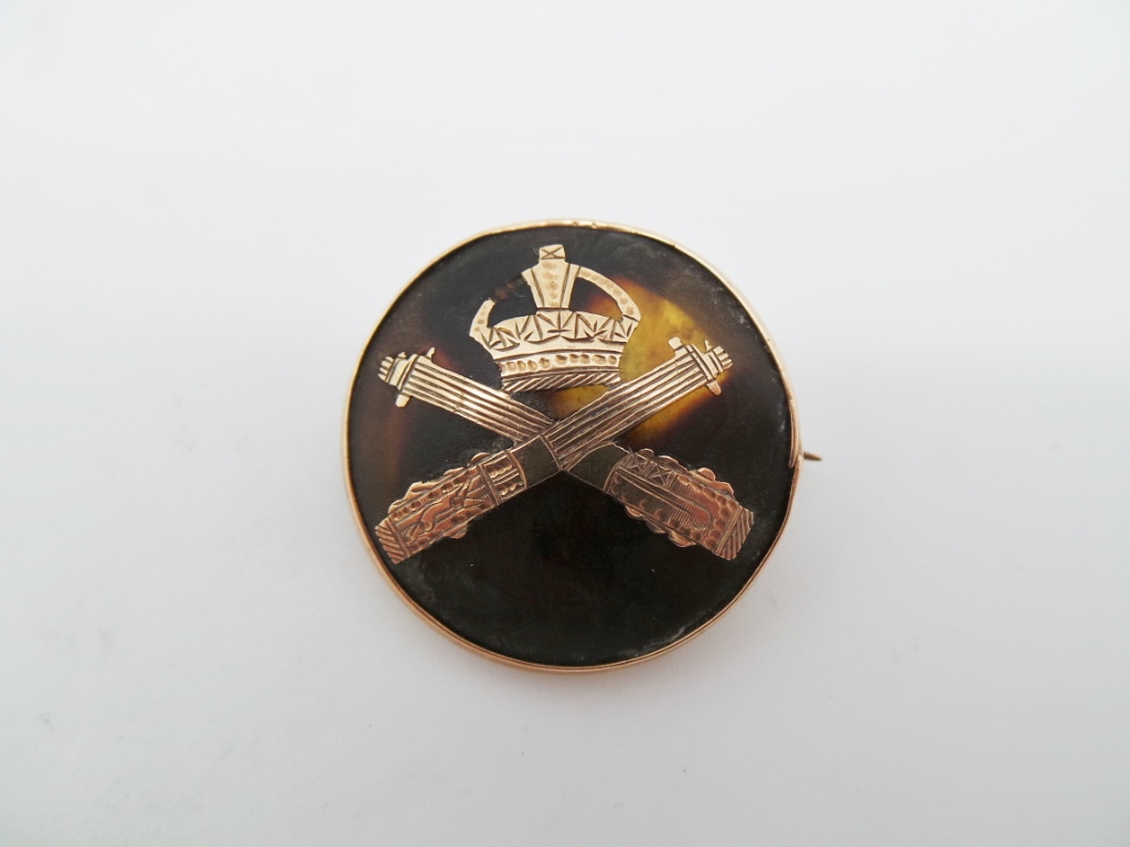 Machine Gun Corps 1917 Hallmarked 9ct Gold and Tortoise Shell Sweetheart Brooch