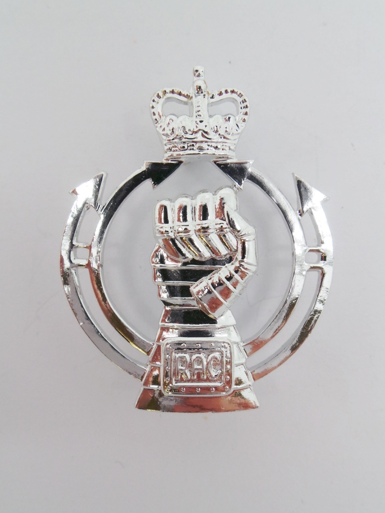 Royal Armoured Corps (R.A.C.) Anodised (Staybrite) Cap Badge - Queen's Crown