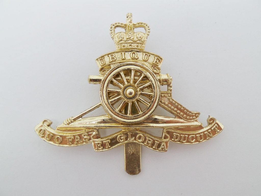 Royal Artillery Anodised (Staybrite) Cap Badge - Queen's Crown