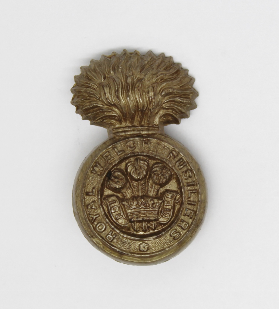 Royal Welch Fusiliers WW2 Plastic Economy Cap Badge