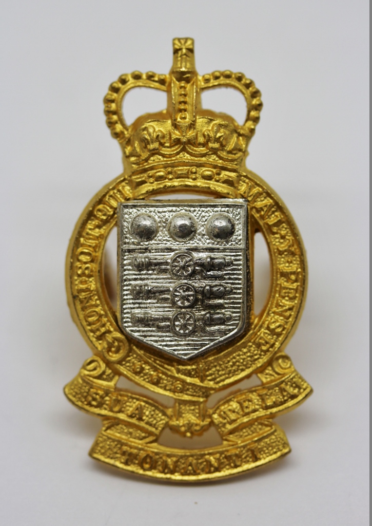 Royal Army Ordnance Corps (R.A.O.C.) Officer's Dress Cap Badge - Queen's Crown