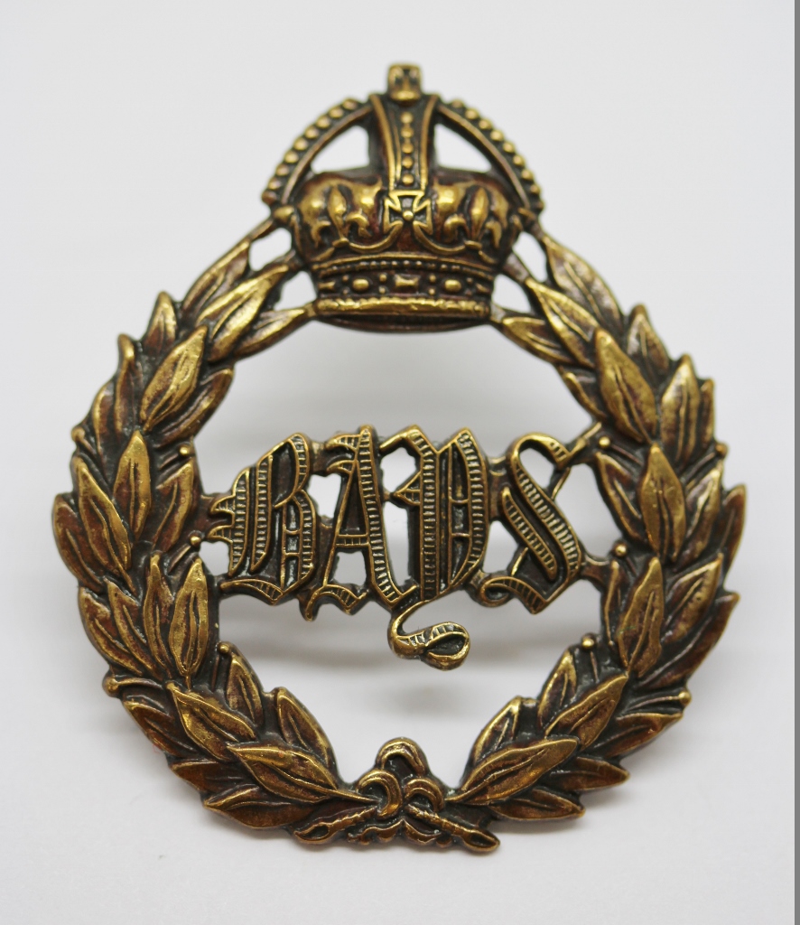 Edwardian 2nd Dragoon Guards (The Bays) Cap Badge