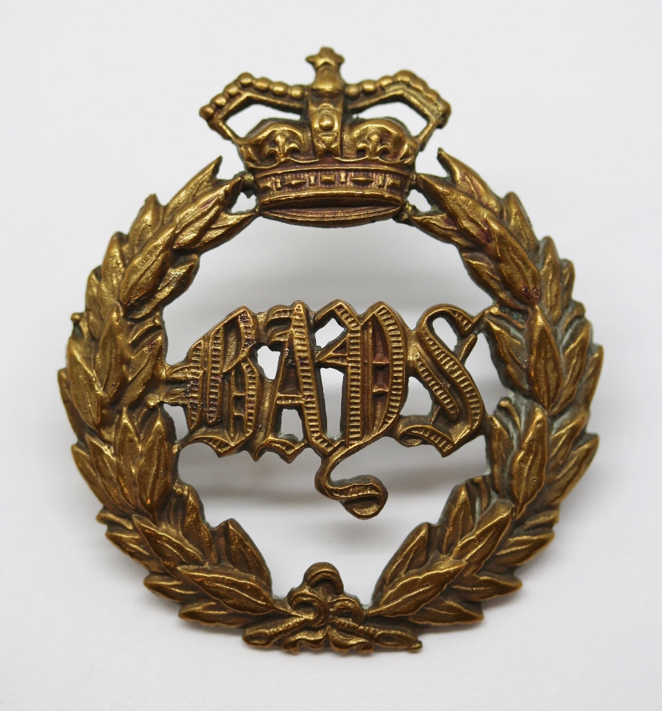 Victorian 2nd Dragoon Guards (The Bays) Cap Badge