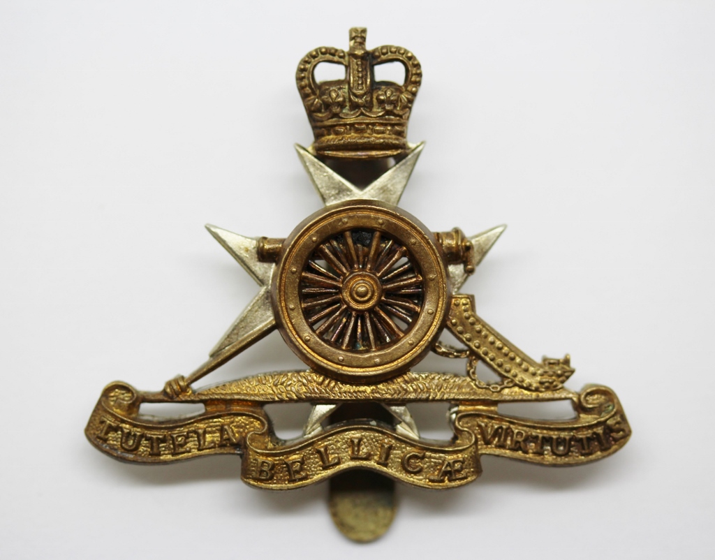 Royal Malta Artillery Beret Badge - Queen's Crown