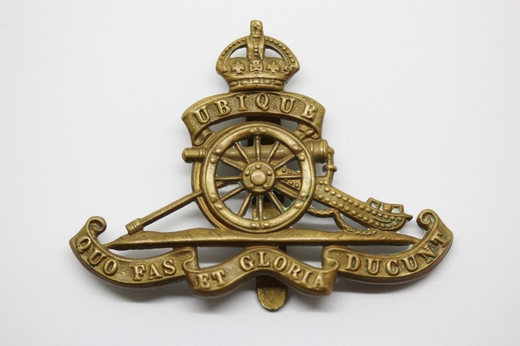 Royal Artillery Cap Badge - King's Crown