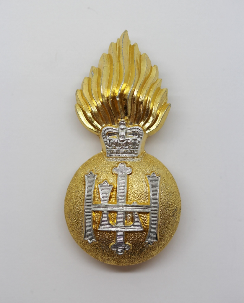 Royal Highland Fusiliers Anodised (Staybrite) Cap Badge - Queen's Crown