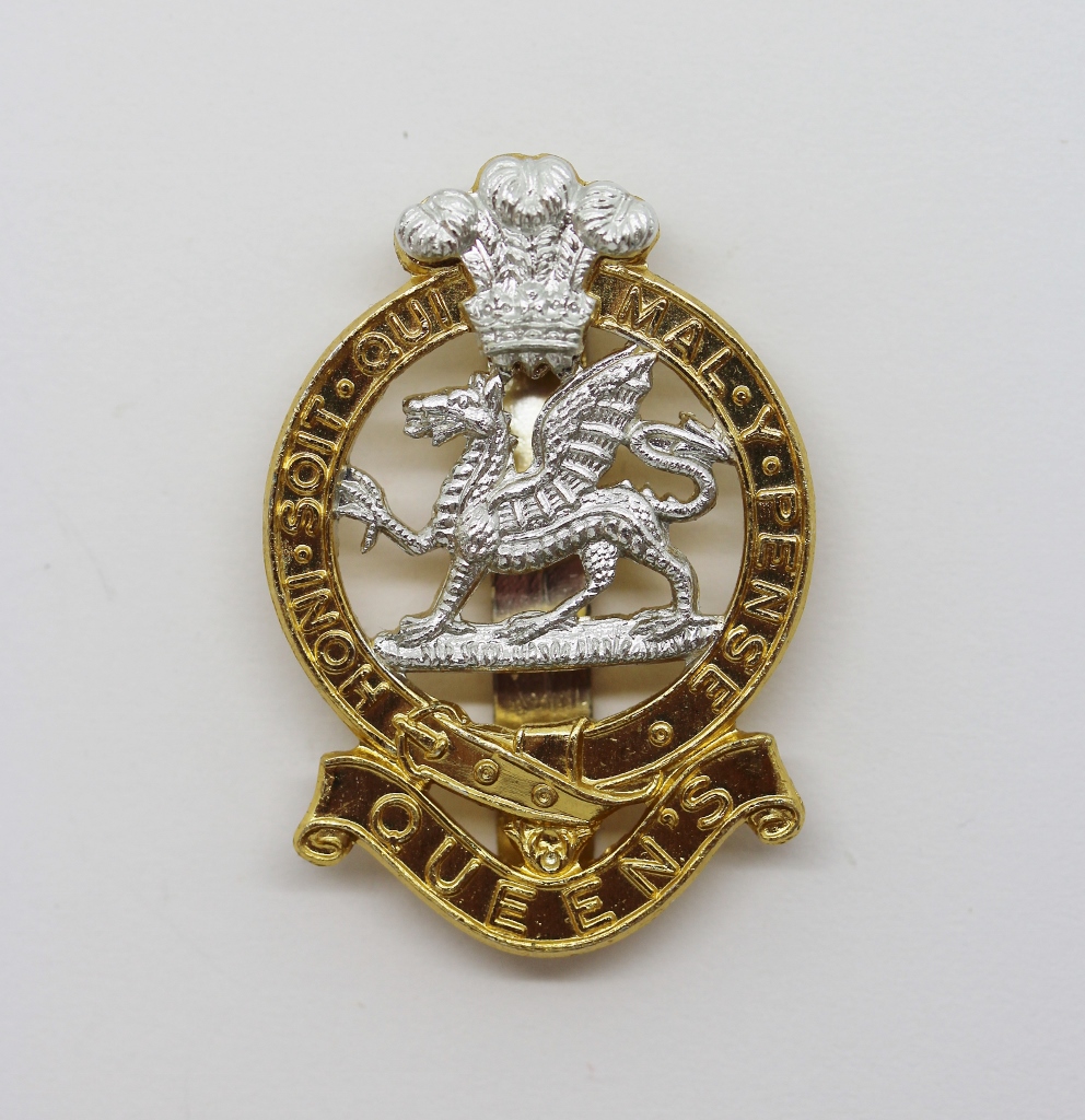 Queen's Regiment Anodised (Staybrite) Cap Badge