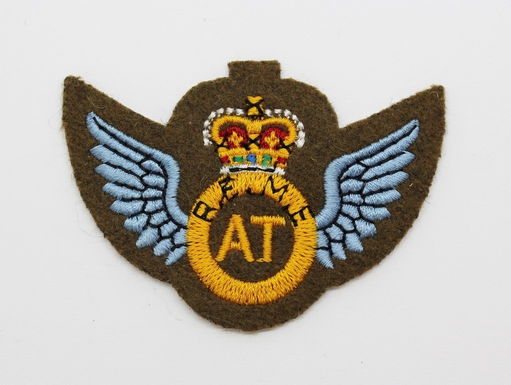 Royal Electrical & Mechanical Engineers (R.E.M.E.) Air Technician Wings