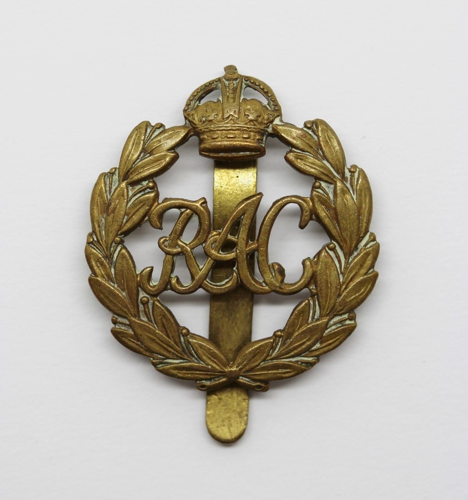 Royal Armoured Corps (R.A.C.) Cap Badge - King's Crown (1st Pattern)
