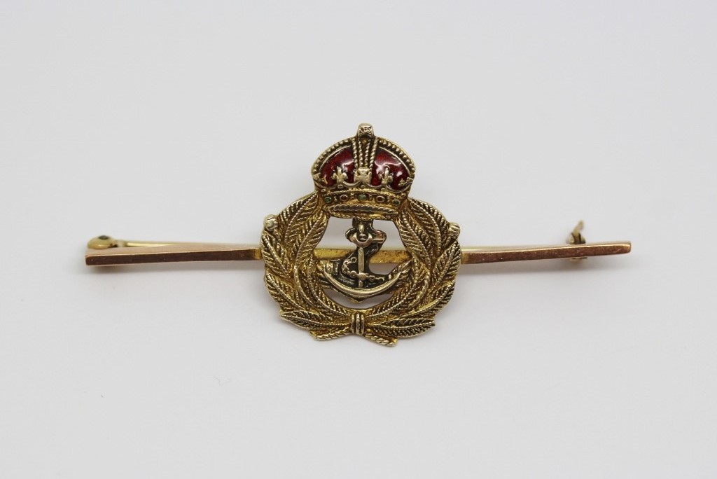 Royal Navy 9ct Gold and Enamel Sweetheart Brooch - King's Crown