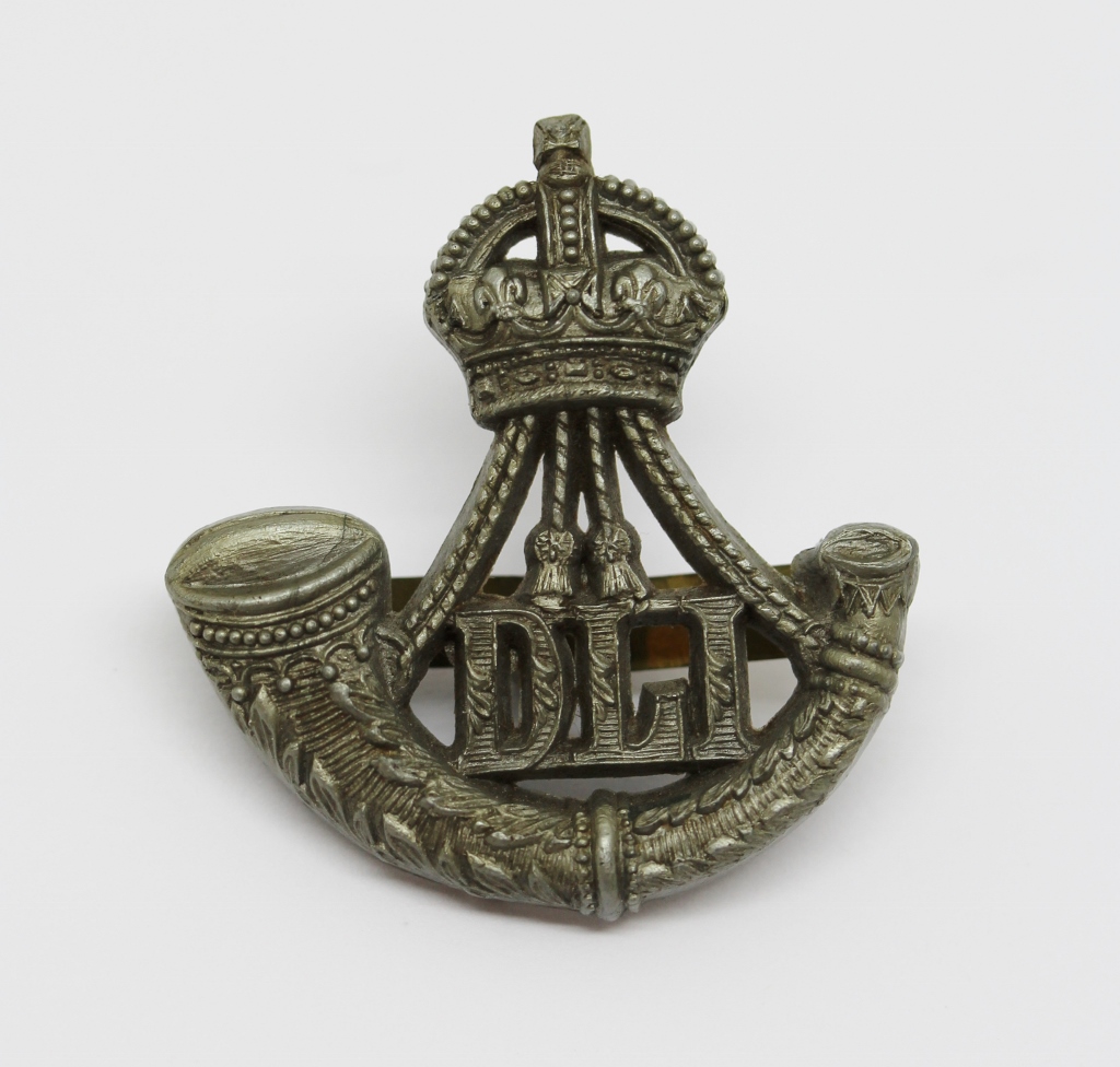 Durham Light Infantry (D.L.I.) WW2 Plastic Economy Cap Badge