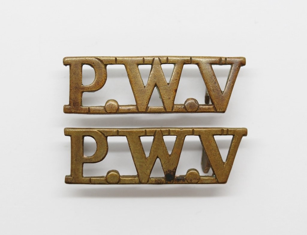 Pair of Prince of Wales's Volunteers South Lancashire Regiment (P.W.V.) Shoulder Titles