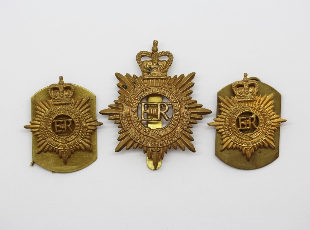 Royal Army Service Corps (R.A.S.C.) Cap Badge & Collars - Queen's Crown