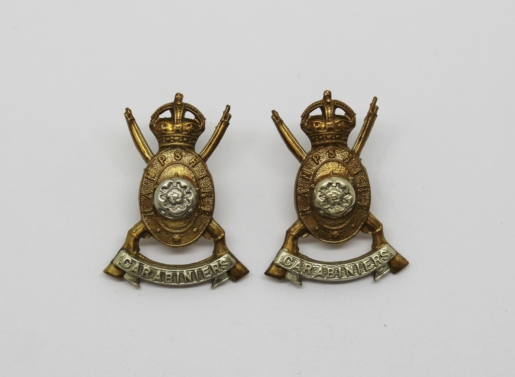 Pair of Hampshire (Carabiniers) Yeomanry Collar Badges - King's Crown