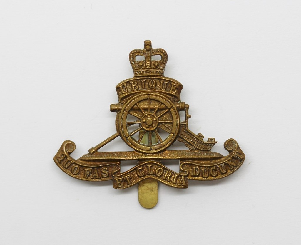 Royal Artillery Beret Badge - Queen's Crown