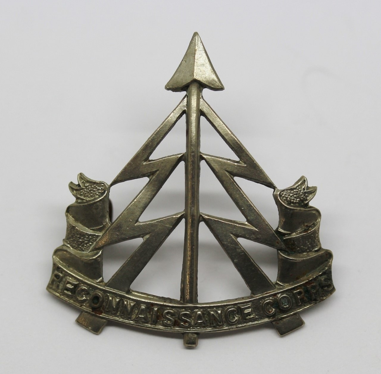 Reconnaissance Corps Cap Badge (White Metal)