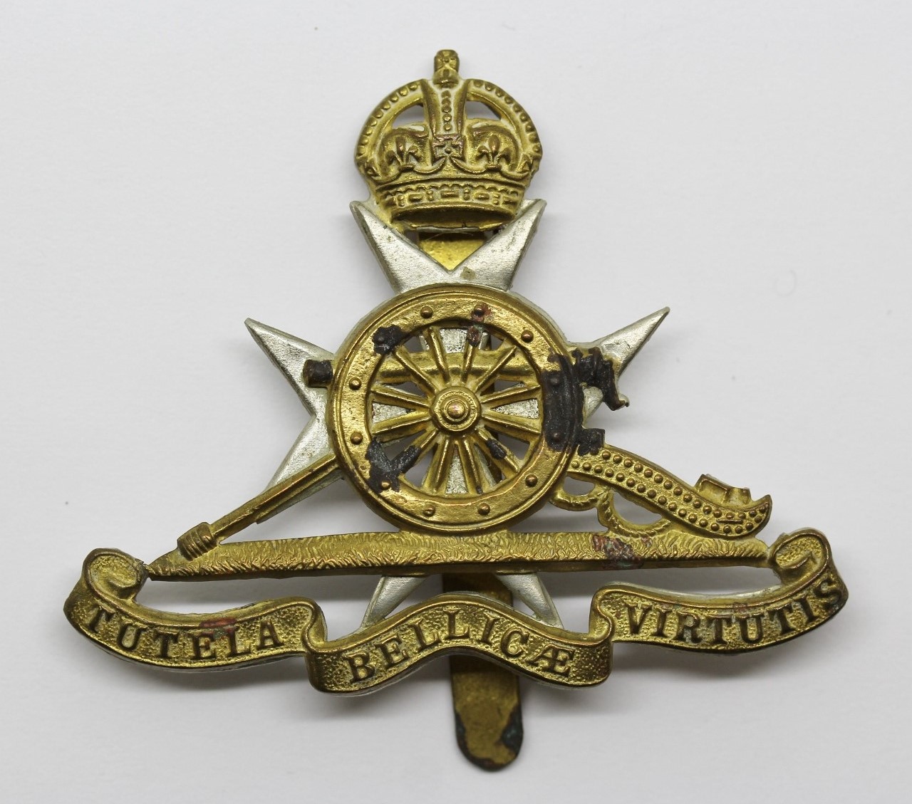 Royal Malta Artillery Cap Badge - King's Crown