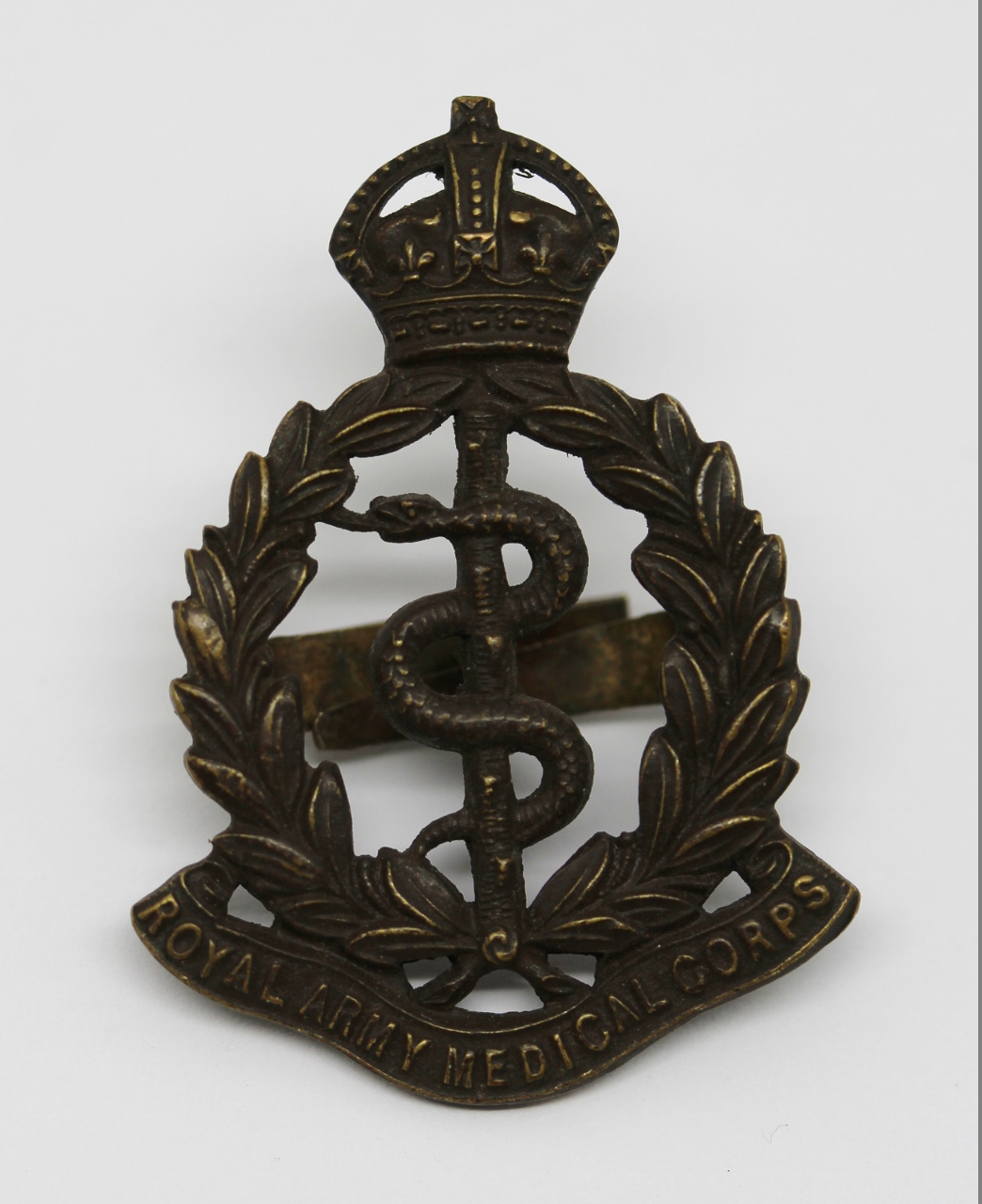 Royal Army Medical Corps (R.A.M.C.) Officer's Service Dress Cap Badge - King's Crown