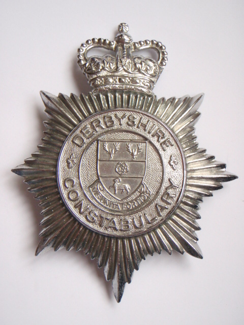 Derbyshire Constabulary Helmet Plate - Queen's Crown