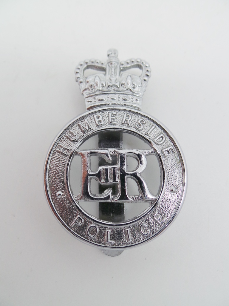 Humberside Police Cap Badge - Queen's Crown