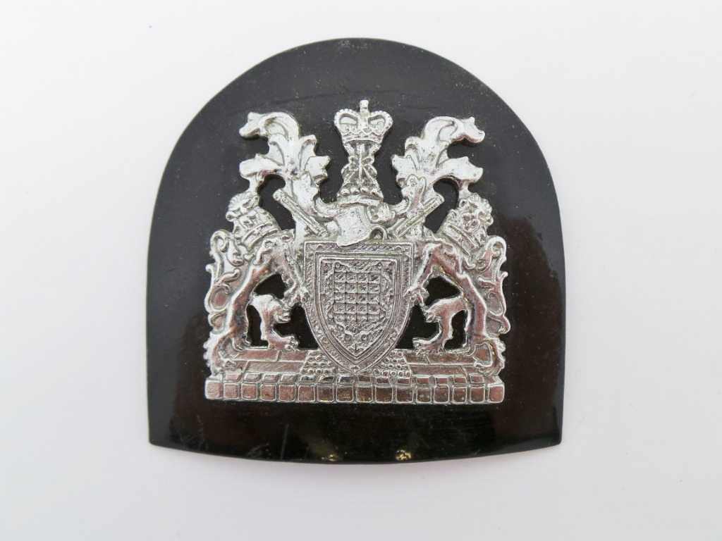Metropolitan Police Motorcycle Officer's Cap Badge - Queen's Crown