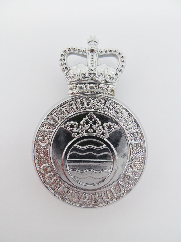 Cambridgeshire Constabulary Cap Badge - Queen's Crown