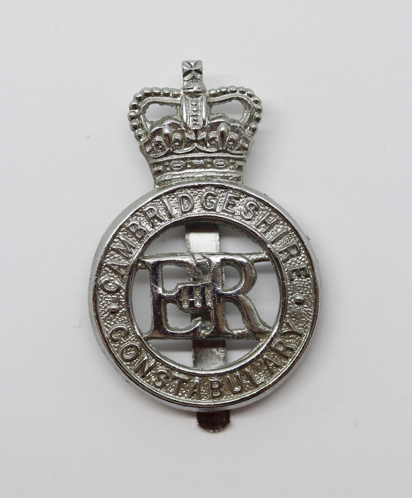 Cambridgeshire Constabulary Cap Badge - Queen's Crown