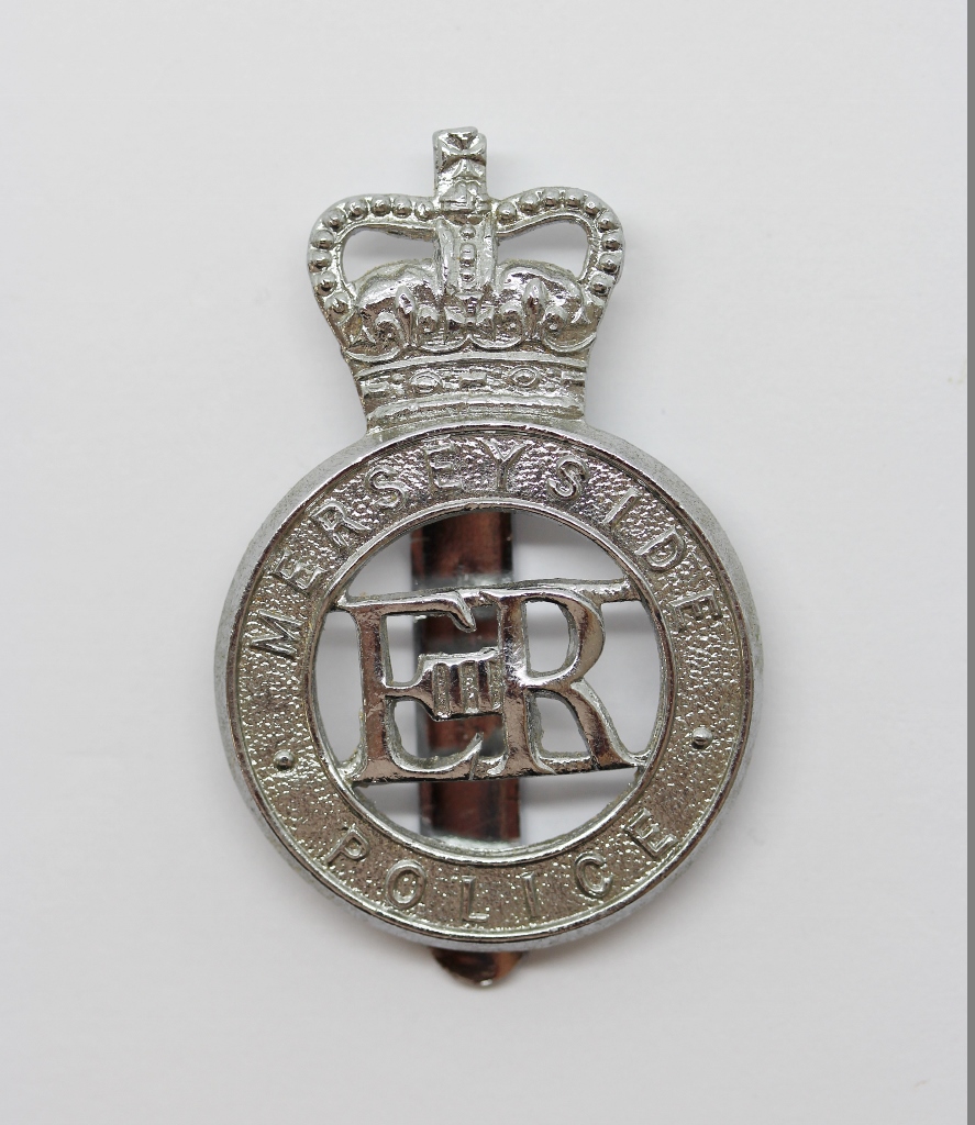 Merseyside Police Cap Badge - Queen's Crown