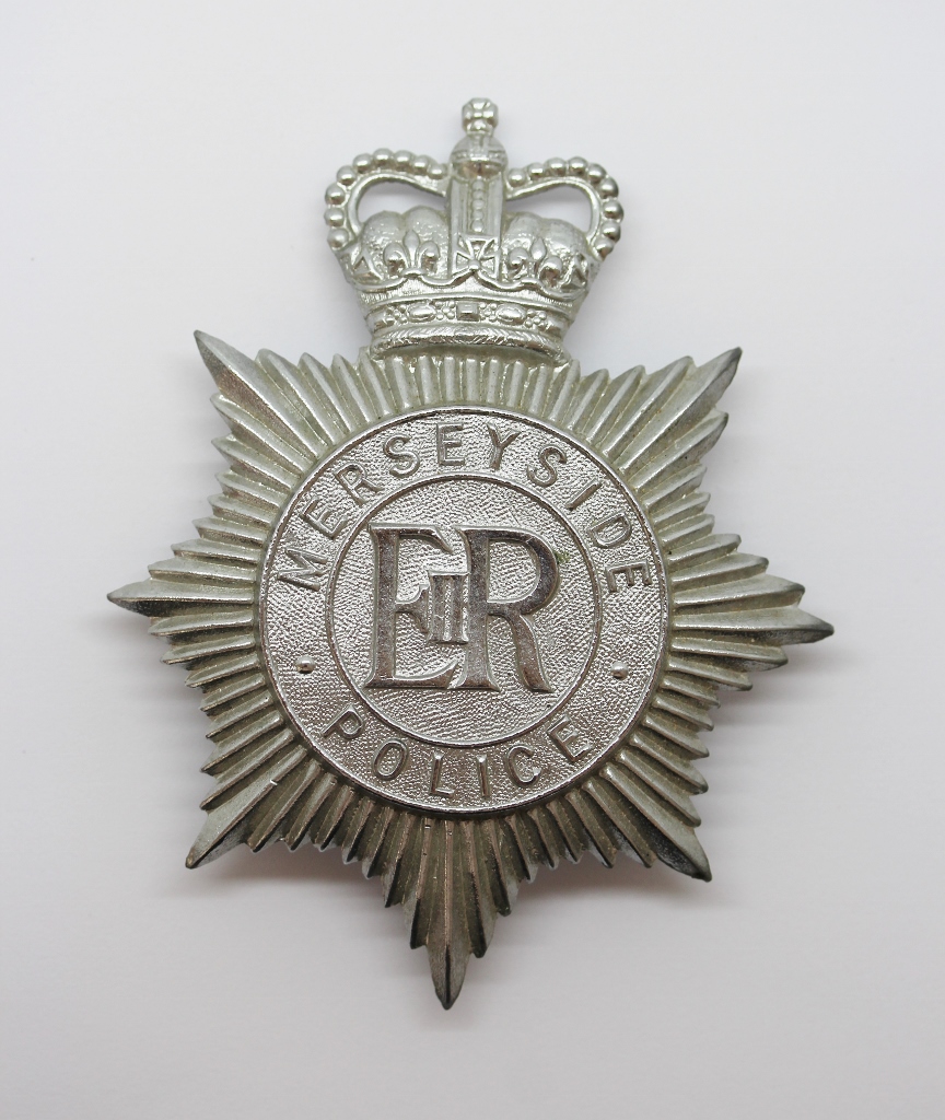 Merseyside Police Helmet Plate - Queen's Crown