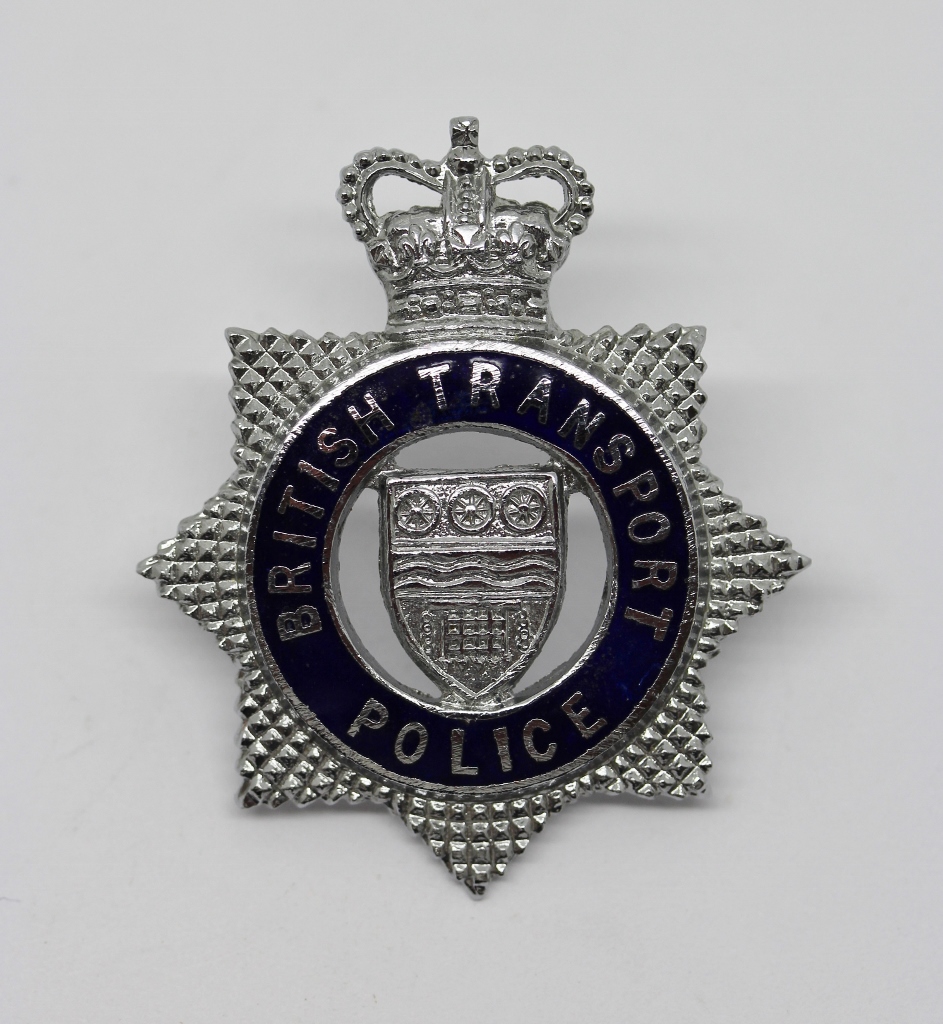 British Transport Police (B.T.P.) Senior Officer's Enamelled Cap Badge - Queen's Crown