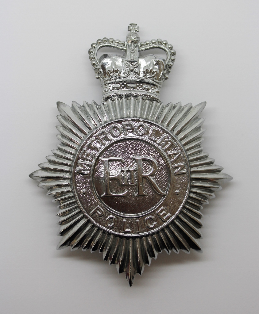 Metropolitan Police Helmet Plate - Queen's Crown
