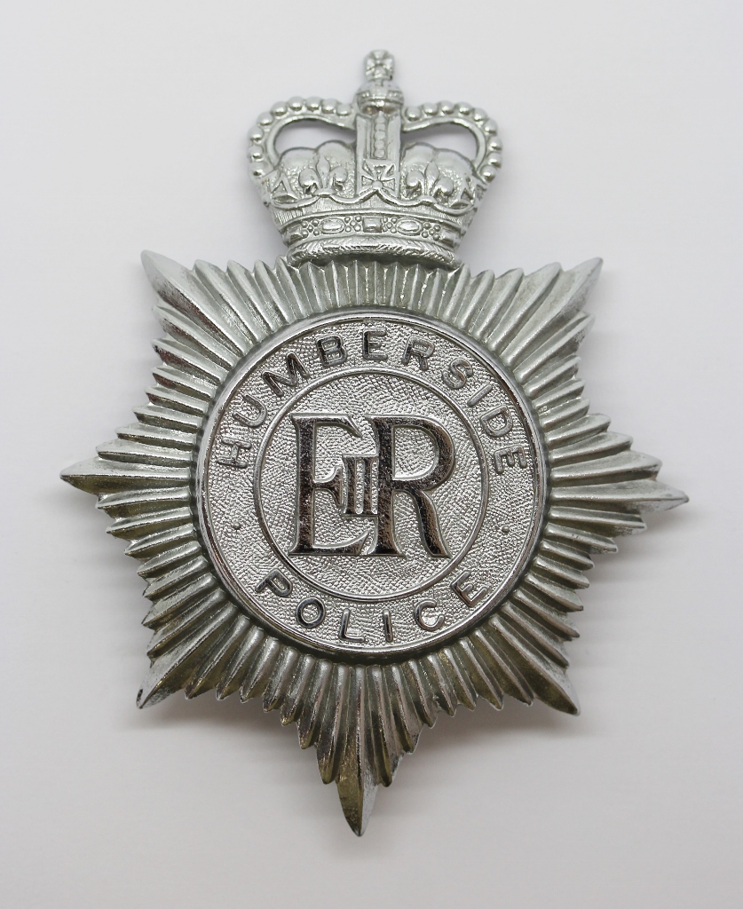 Humberside Police Helmet Plate - Queen's Crown