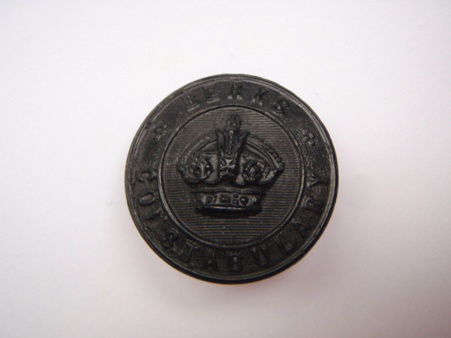 Berks Constabulary Button - King's Crown