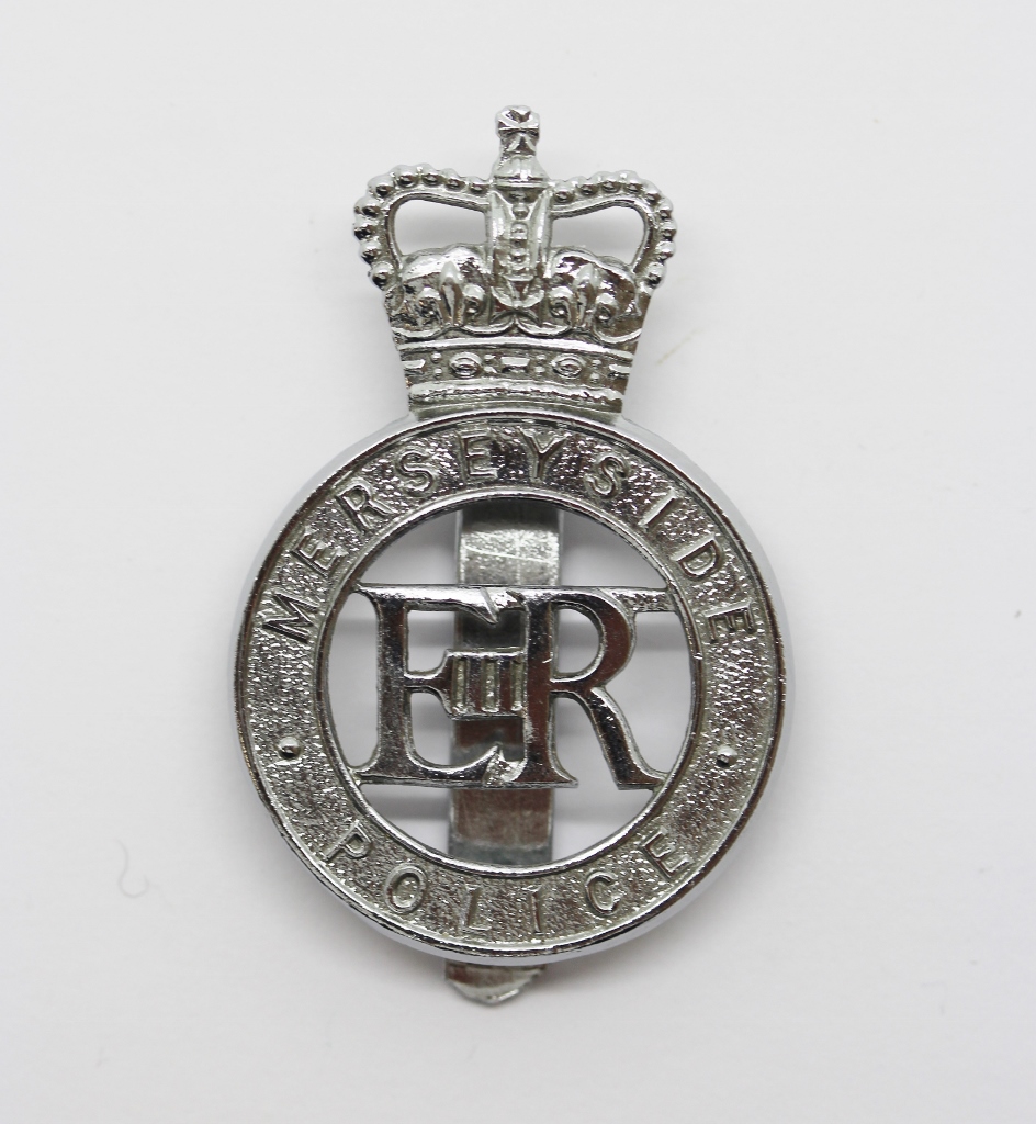 Merseyside Police Cap Badge - Queen's Crown